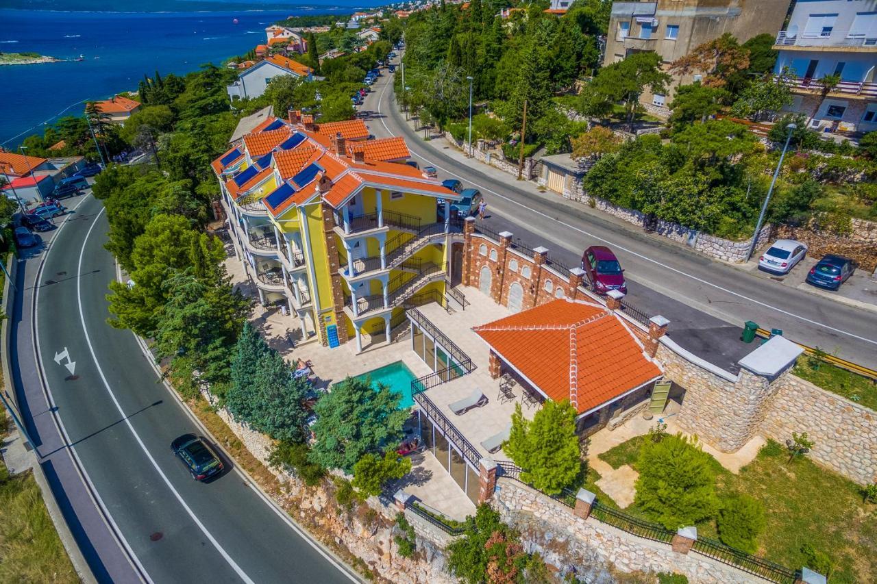 Palace Paulina Residence Novi Vinodolski Luaran gambar