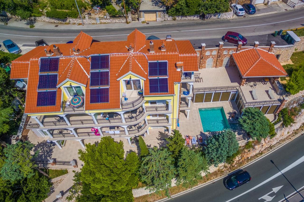 Palace Paulina Residence Novi Vinodolski Luaran gambar